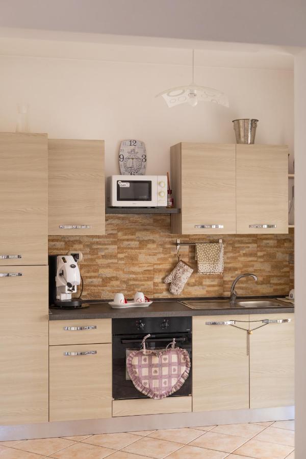 Emotions Bed & Breakfast Фиумичино Екстериор снимка