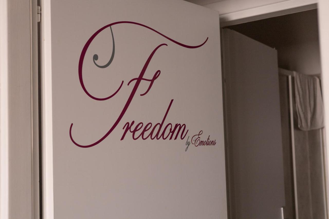 Emotions Bed & Breakfast Фиумичино Екстериор снимка