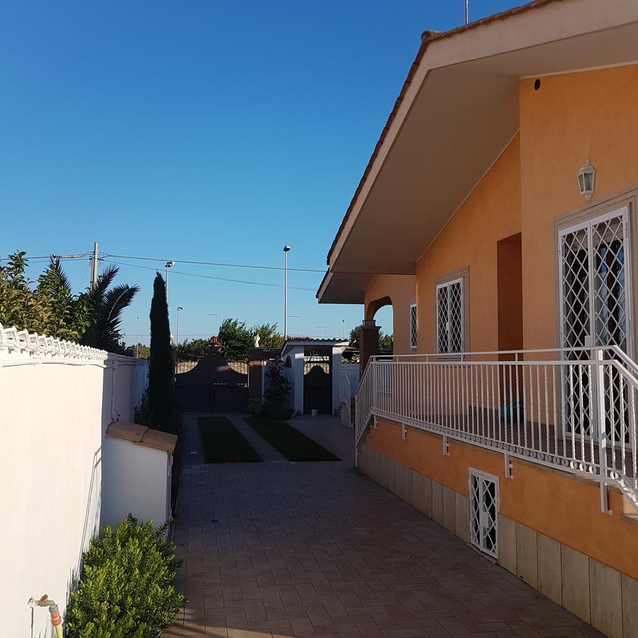 Emotions Bed & Breakfast Фиумичино Екстериор снимка