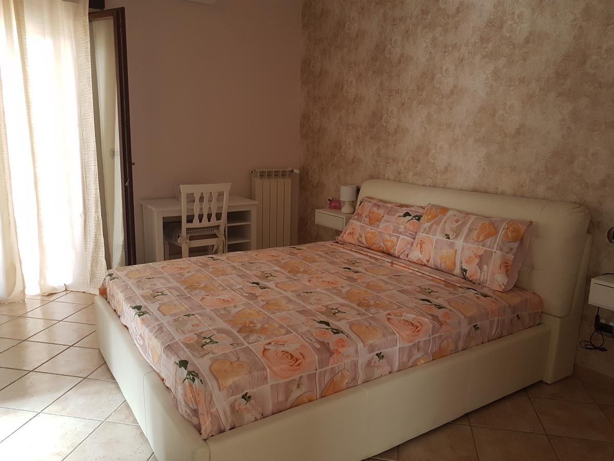Emotions Bed & Breakfast Фиумичино Екстериор снимка