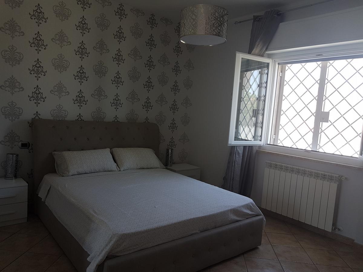 Emotions Bed & Breakfast Фиумичино Екстериор снимка