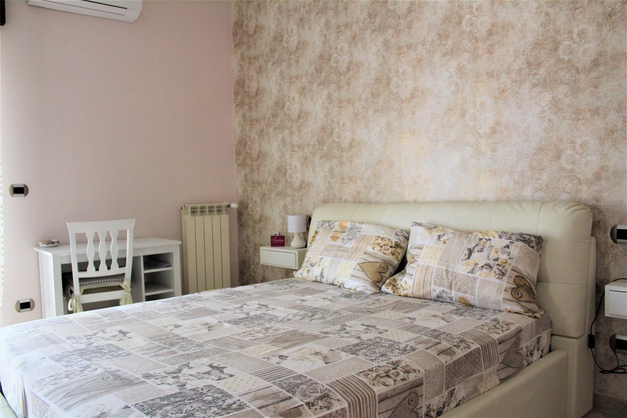 Emotions Bed & Breakfast Фиумичино Екстериор снимка
